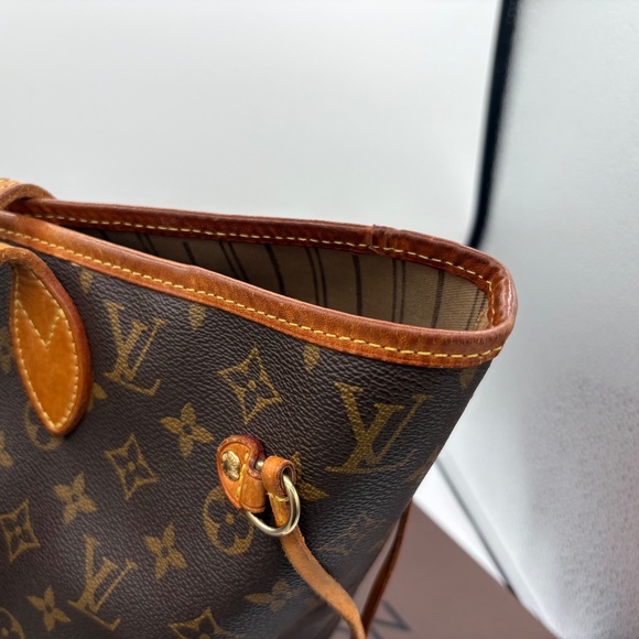 LOUIS VUITTON Monogram Neverfull MM Brown Tote Bag - Picture 12 of 16